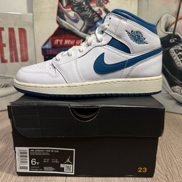 New Air Jordan 1 Mid SE Industrial Blue GS White Sail/Blue SZ 6Y/7.5W, 6.5Y/8W - Picture 2 of 10